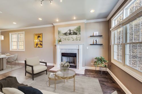 1615 Superior St, Chicago, IL 60622-5656