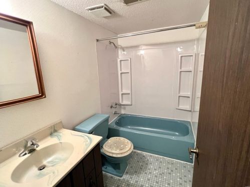 5908 Loblolly Ct, Saint Louis MO 63128-4302 exterior