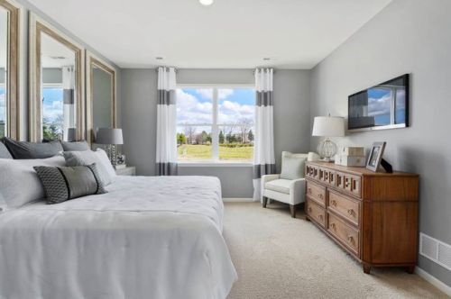 1321 Redtail Ln, Bull Valley IL 60098-7166 exterior