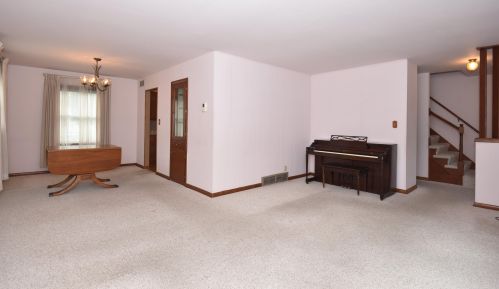 2632 93, Milwaukee WI 53227-1525 exterior