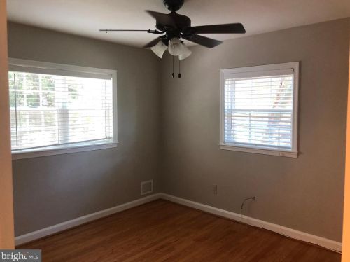 21 Myrtle St, Alexandria VA 22301-2423 exterior