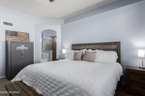 6252 Mesa Garden Dr, Tucson AZ  85757-7532 exterior