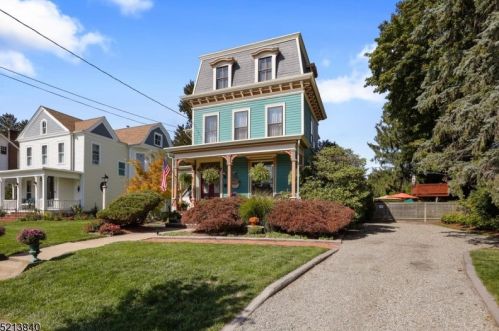 404 Moore St, Hackettstown NJ 07840-2142 exterior