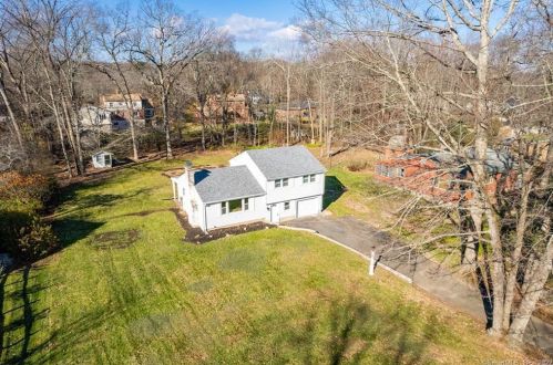 15 Lexton Dr, Farmington CT 06032-2412 exterior