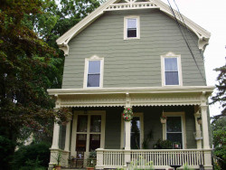 211 Crafts St, Newton, MA 02460-1441