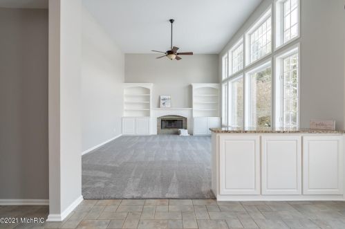 7408 Dunross Dr, Kalamazoo MI 49024-7412 exterior