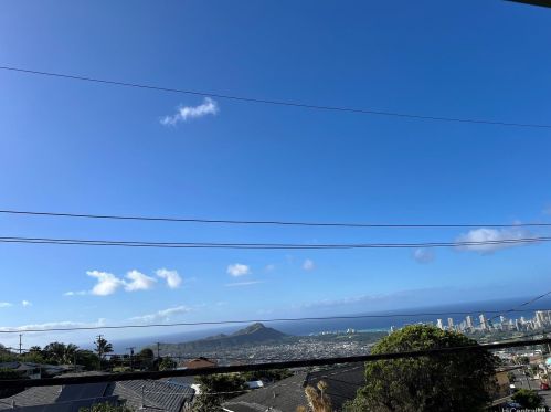 1952 Bertram St, Honolulu HI 96816-2006 exterior