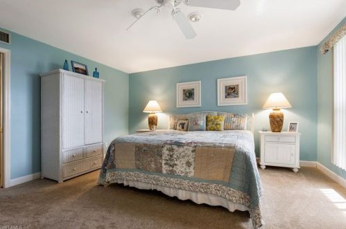 3115 Boca Ciega Dr, Naples FL 34112-6105 exterior