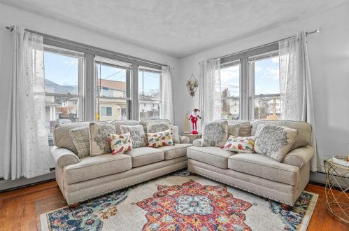 147 Unit St, Providence RI  02909-3929 exterior