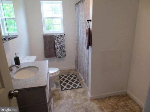 1547 Farmington Ave, Pottstown PA 19464-1401 exterior