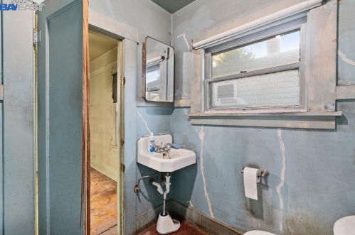 444 Jackson St, San Jose CA 95112-5101 exterior