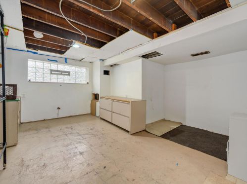 1747 Monticello Ave, Chicago IL 60618-5320 exterior