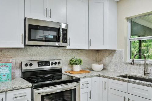 401 Floriland Ave, Tampa FL  33612-7809 exterior