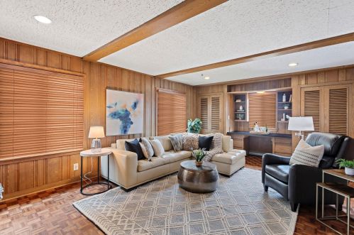 5267 Diversey Blvd, Milwaukee WI 53217-5201 exterior