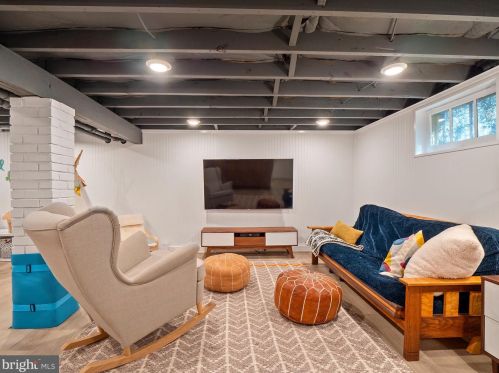 8816 Glenville Rd, Silver Spring MD 20901-3638 exterior