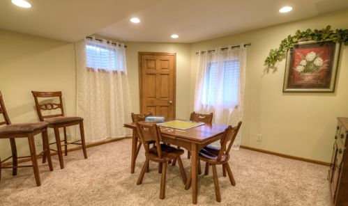 114 Burning Bush Trl, Bull Valley IL 60012-3652 exterior