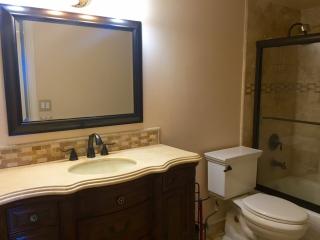 3555 Keystone Ave, Los Angeles CA  90034-5552 exterior