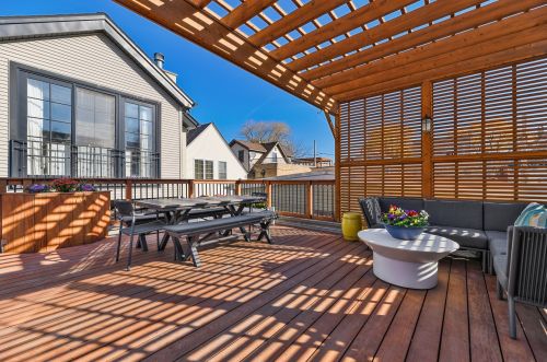 2219 Shakespeare Ave, Chicago IL 60647-3316 exterior