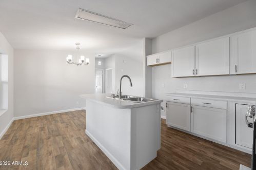 18042 3 St, Phoenix AZ 85004-2018 exterior