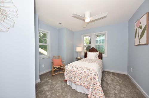 1908 Elmdale Ct, Milwaukee WI 53211-2342 exterior