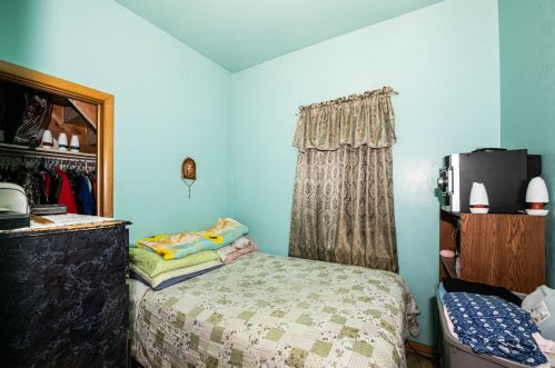 5748 Grand Ave, Chicago IL 60707-1909 exterior