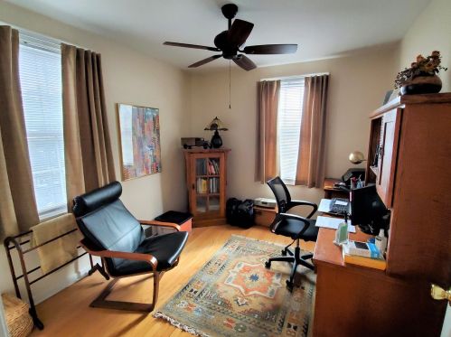 3031 Jarlath St, Chicago IL 60645-1127 exterior