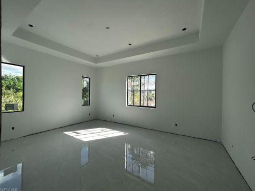 4156 54 Ave, Naples FL 34120-1530 exterior