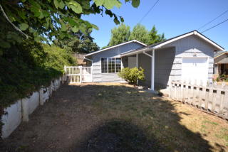 8937 Peninsular Ave, Portland OR  97217-7077 exterior