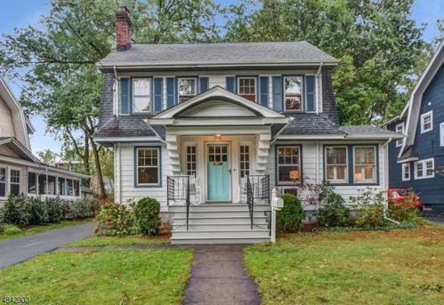 12 Bowdoin St, Maplewood, NJ 07040-2702