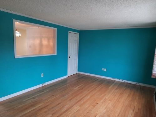 75 Puritan Rd, Springfield MA 01119-2953 exterior