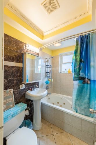 6116 Moody Ave, Chicago IL  60638-4312 exterior