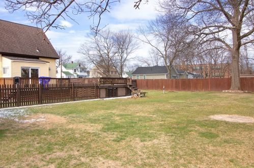 11 Benham St, Springfield MA 01109-2302 exterior