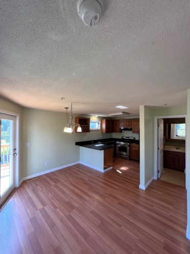 24 Frd Lndg Dr, Dover NH 03820-4552 exterior