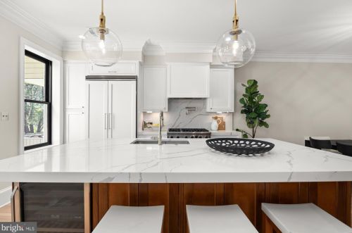 1868 Monroe St, Washington DC  20018-2736 exterior