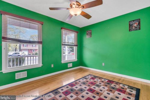 238 Pt Pleasant Ave, Berkeley Township NJ 08721-1354 exterior