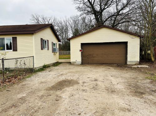 2836 Whitehall Rd, Meskegon, MI 49445-1054