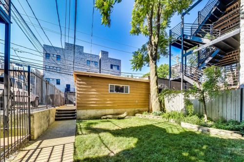 2141 Crystal St, Chicago IL  60622-3003 exterior