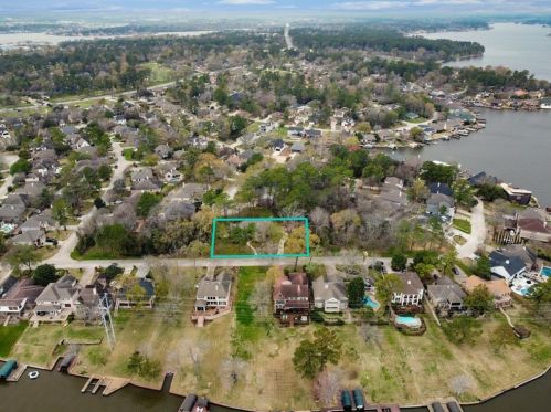 13413 Northshore Dr, Montgomery TX 77356-5436 exterior