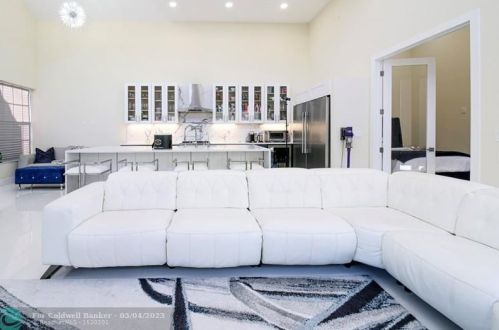 6628 25th Ct, Boca Raton FL  33496-2016 exterior