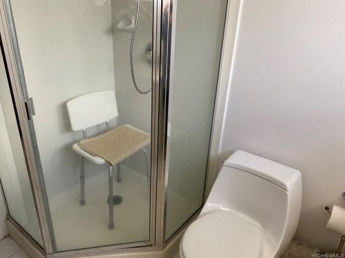 1310 Heulu St, Honolulu HI  96822-3022 exterior