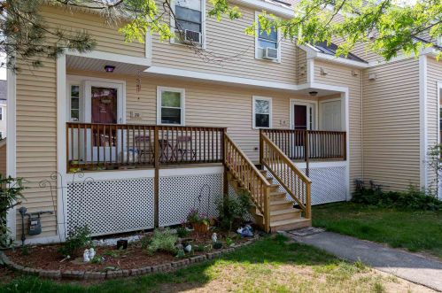 18 Vinton Dr, Concord, NH 03303-1585