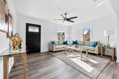 2521 Amelia St, Dallas TX  75235-8222 exterior