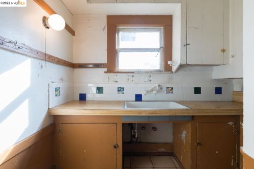 2318 Webster St, Berkeley CA 94705-2550 exterior