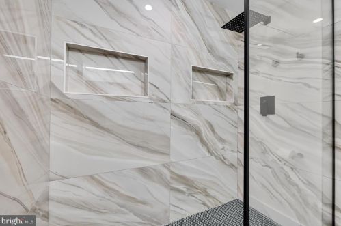 4624 Asbury Pl, Washington DC  20016-4325 exterior