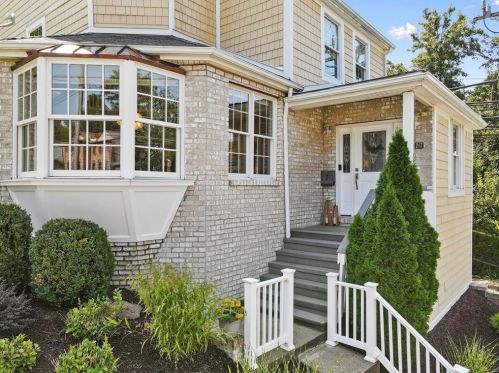 217 Plymouth St, Pittsburgh PA 15211-1233 exterior