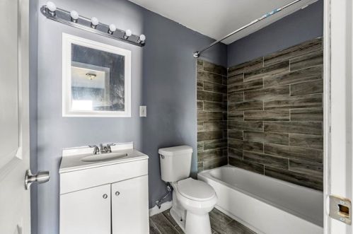 501 Aberdeen Dr, Atlanta GA 30328-4207 exterior