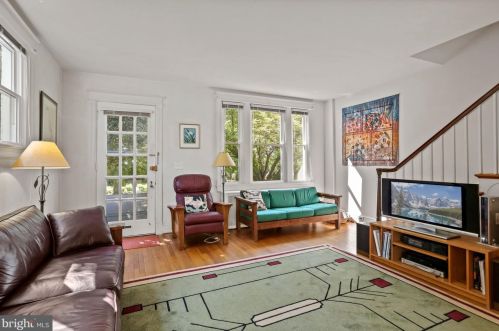 4417 Fessenden St, Washington DC 20016-4243 exterior