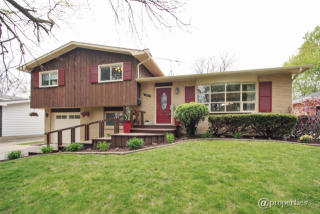 1404 Glenwood Ave, Waukegan, IL 60085-1529