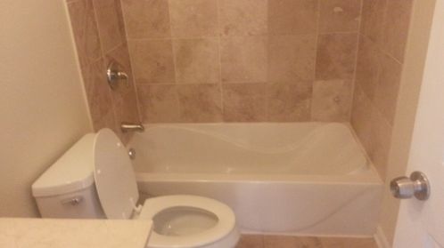 1415 Lunt Ave, Chicago IL 60626-2810 exterior