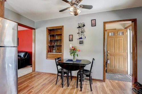 9438 Montana Ave, Milwaukee WI 53227-3324 exterior